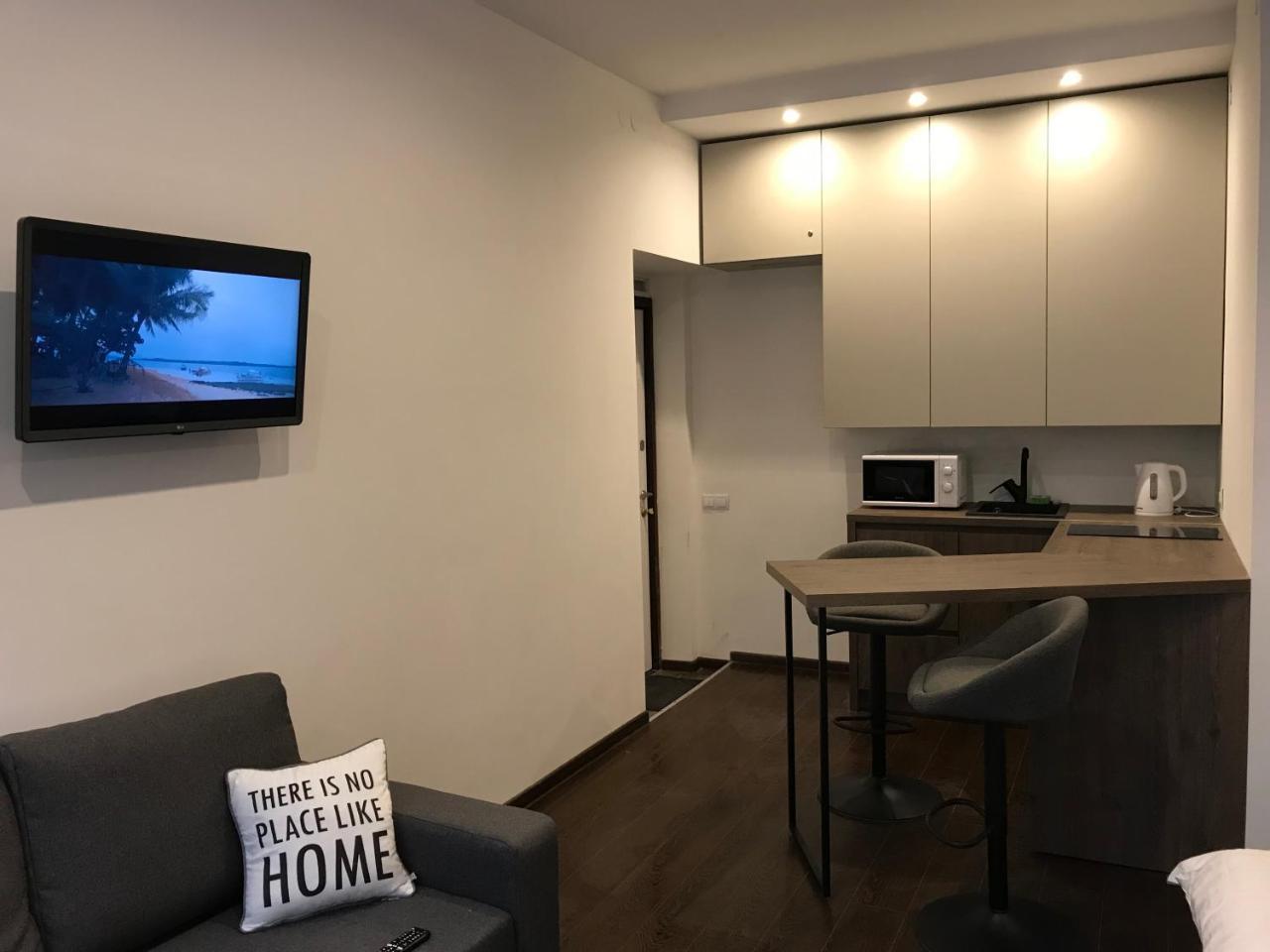 Vip Apartment Ploscha Rynok Lviv Bagian luar foto