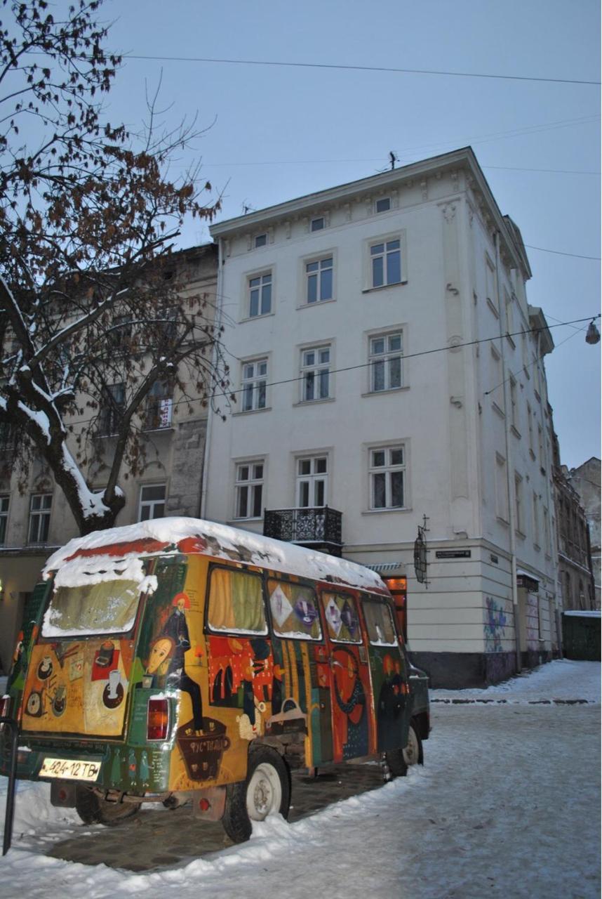 Vip Apartment Ploscha Rynok Lviv Bagian luar foto