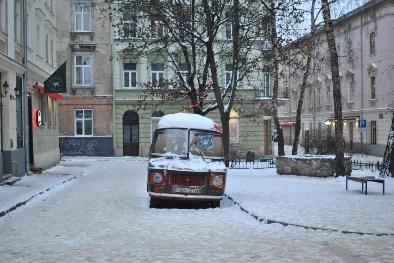 Vip Apartment Ploscha Rynok Lviv Bagian luar foto