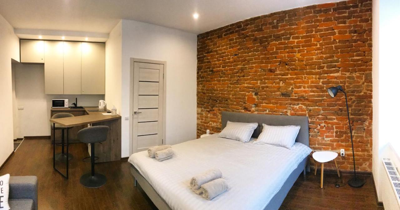 Vip Apartment Ploscha Rynok Lviv Bagian luar foto