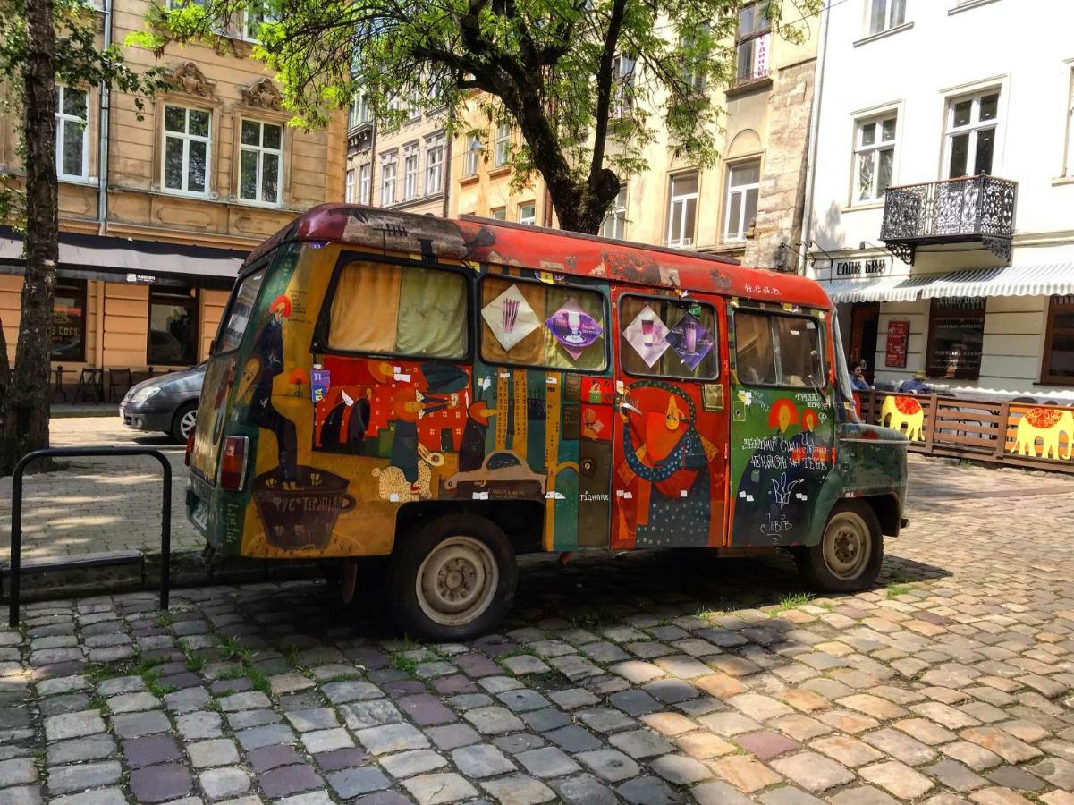 Vip Apartment Ploscha Rynok Lviv Bagian luar foto