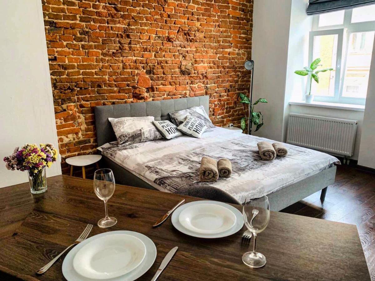 Vip Apartment Ploscha Rynok Lviv Bagian luar foto