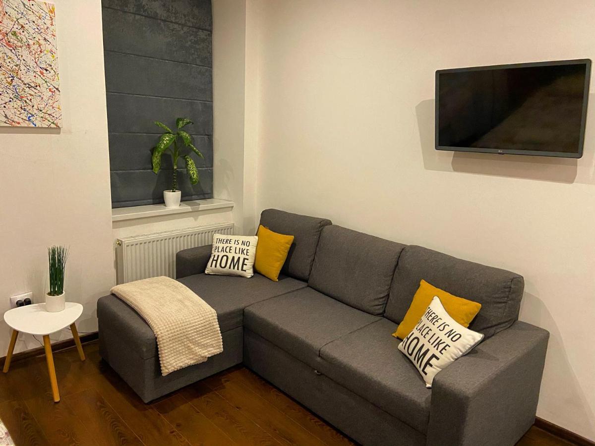 Vip Apartment Ploscha Rynok Lviv Bagian luar foto